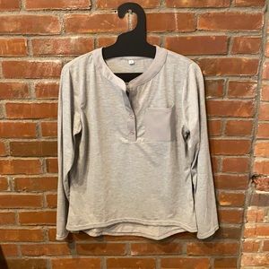 Heather Grey Long Sleeve Tee w/ Pocket Size Medium